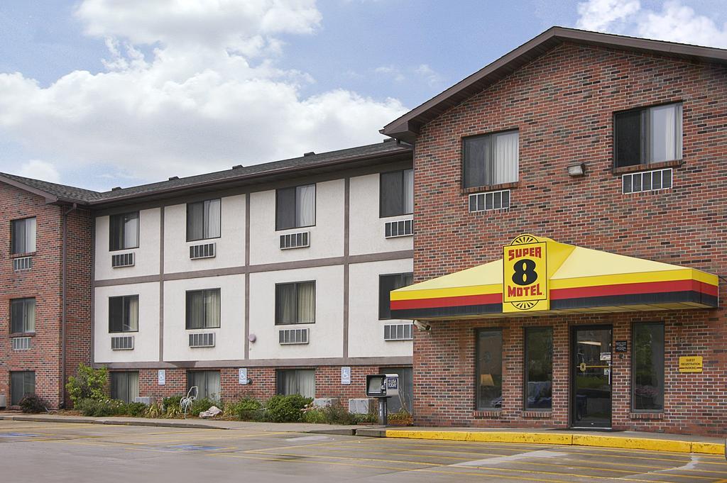Motel Super 8 By Wyndham Omaha/West Dodge Esterno foto
